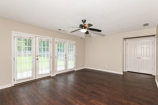 Building Photo - 3714 Heyford Ct
