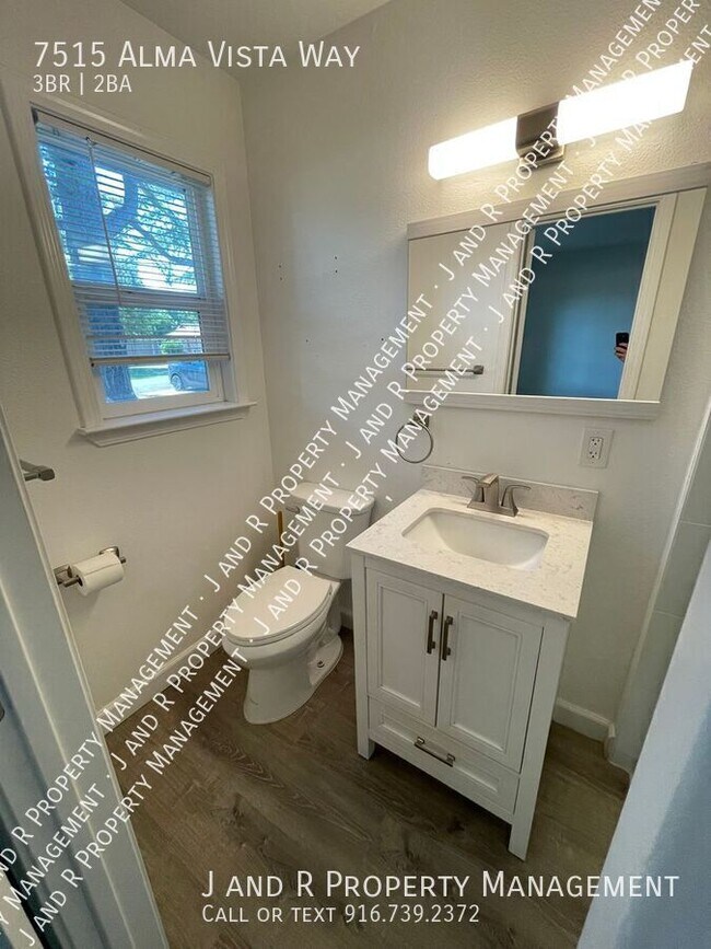 Building Photo - 7515 Alma Vista Wy