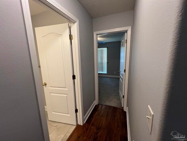 Building Photo - 7951 Amethyst Dr