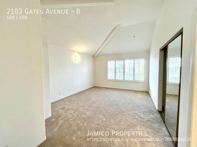 Building Photo - 2103 Gates Ave