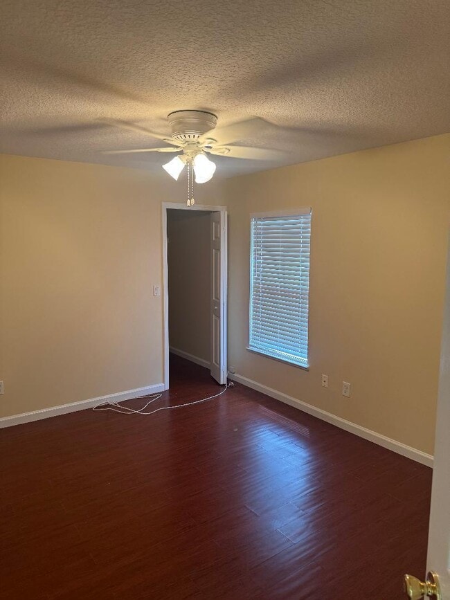 Building Photo - 2461 SW Webster Ln