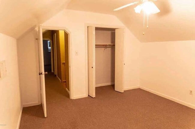 Building Photo - FOR RENT in LAFAYETTE!