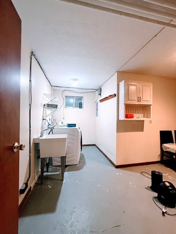 Building Photo - 9310 Hunters Creek Dr