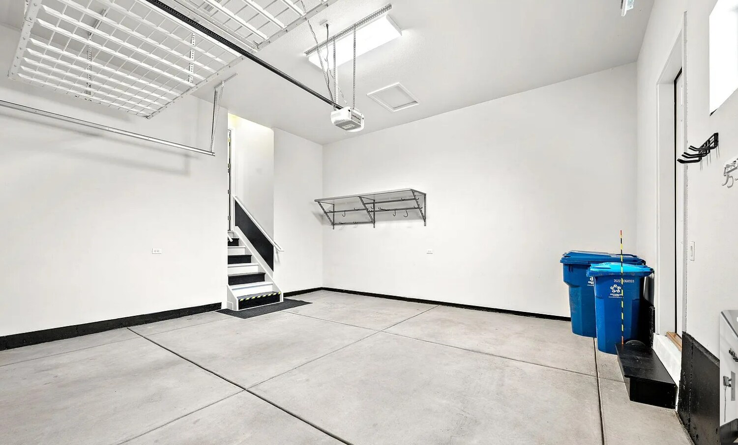 Building Photo - 3341 Yukon Ct