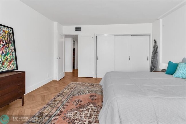 Building Photo - 1390 S Ocean Blvd