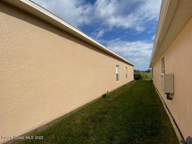 Building Photo - 5212 Outlook Dr