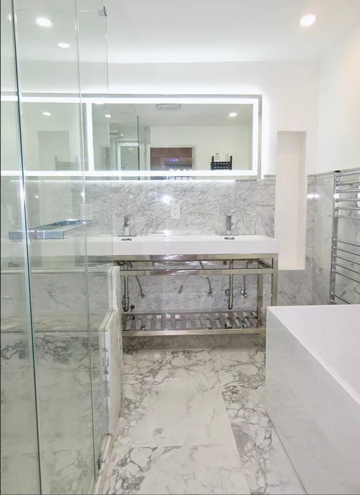 Building Photo - 422 Clermont Ave