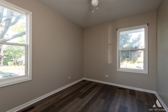 Building Photo - 2742 N 74th Ct