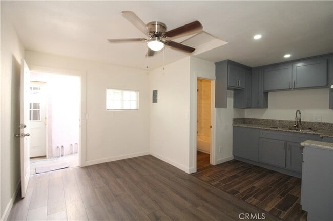 Building Photo - 4986 Southern Ave