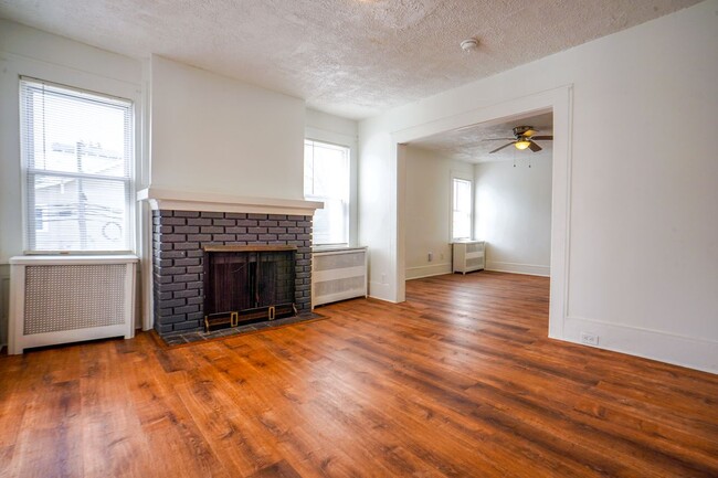 Primary Photo - 147 West End Ave