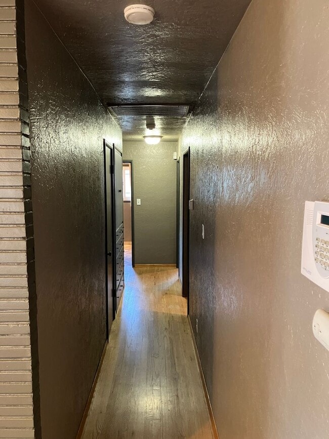 Building Photo - 1411 Princeton Ave