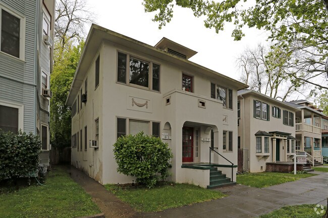 Building Photo - 1814 G St