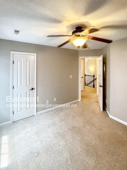 Building Photo - 1153 Chinook Cir