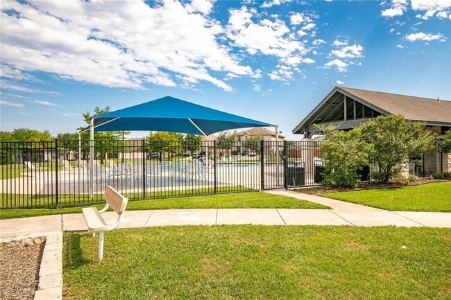 Building Photo - 226 Hot Spring Valley