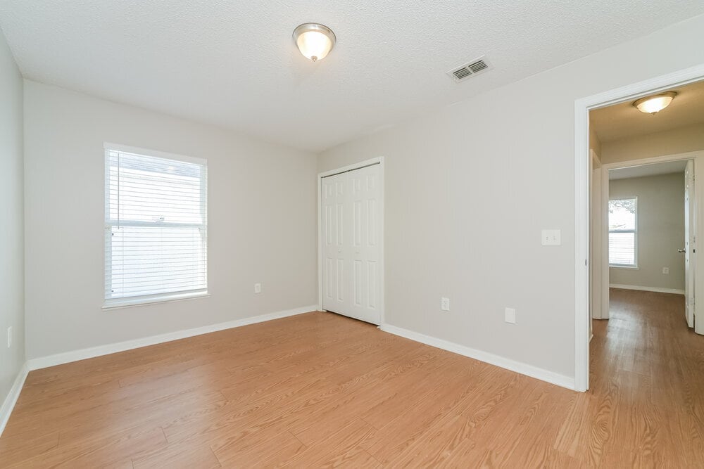 Building Photo - 3235 Hunters Chase Loop