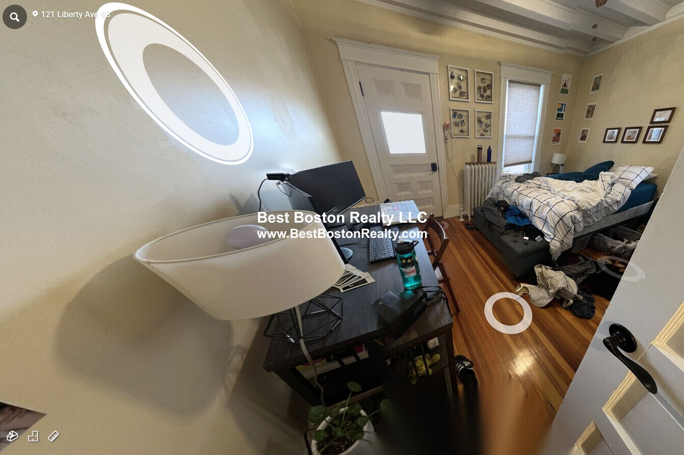 Building Photo - 121 Liberty Rd