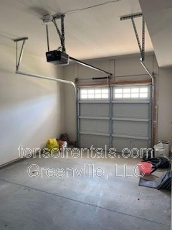 Building Photo - 34 Galley Ln