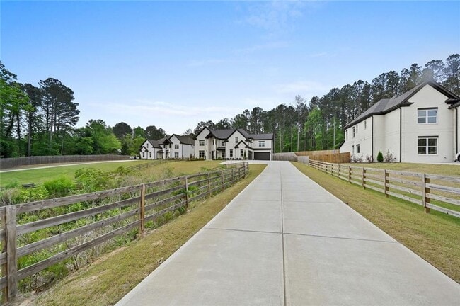 Building Photo - 2694 Thompson Mill Rd