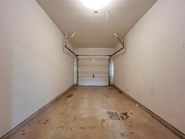 Building Photo - 12303 Abney Dr