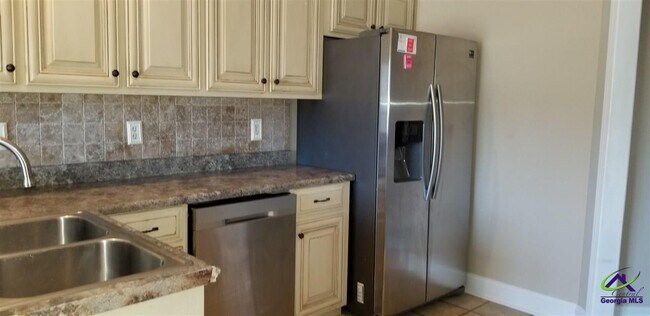 Building Photo - 209 Sedgebrooke Dr