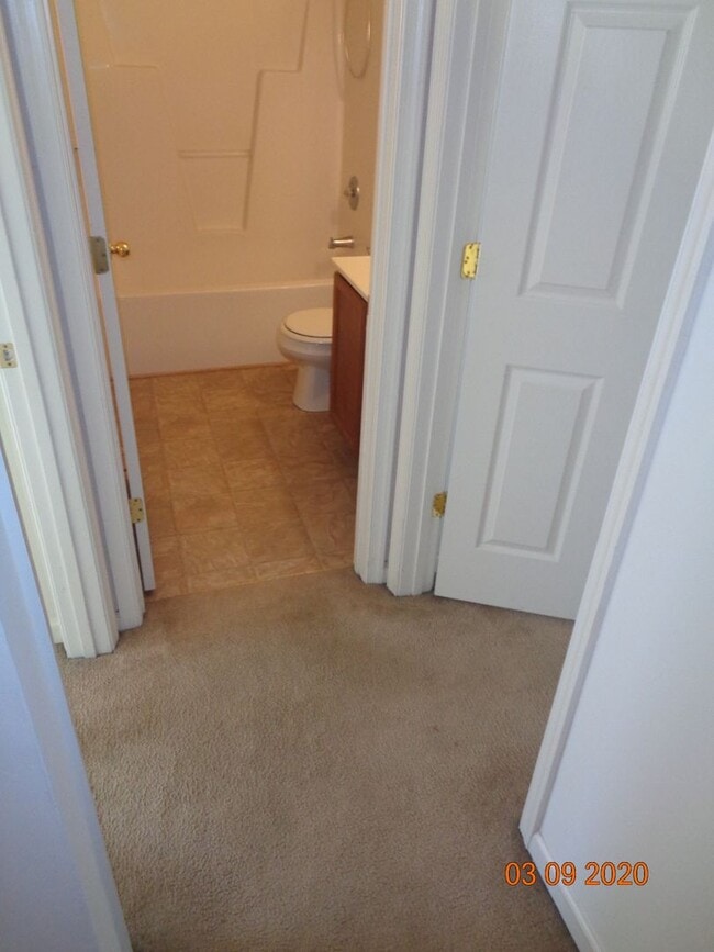 Building Photo - 2 Bedroom Condo in Williamsburg for Rent