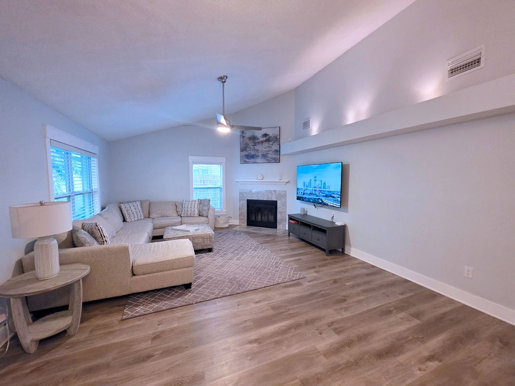 Building Photo - 2019 Shadow Pine Dr