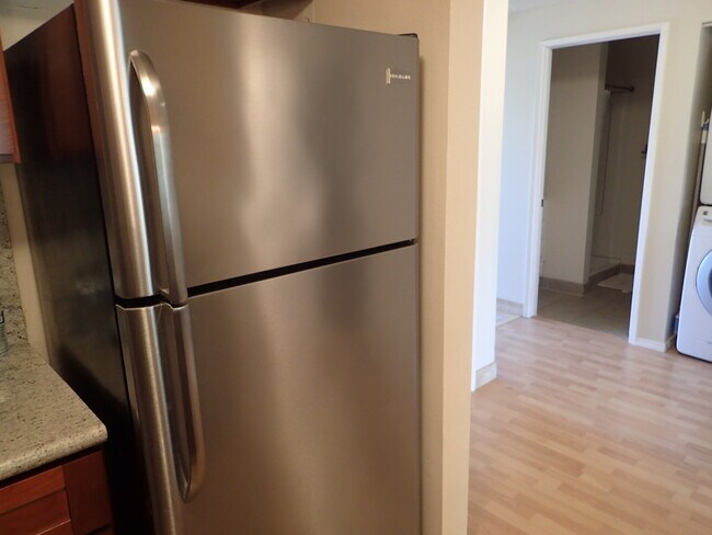 Building Photo - BEAUTIFUL FURNISHED 2bed/2Bath KIHEI SHORE...