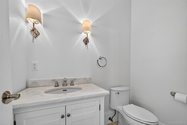 Building Photo - 165 Piermont Ave