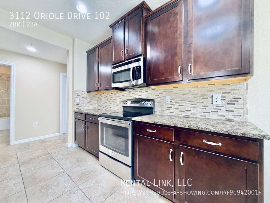 Building Photo - 3112 Oriole Dr