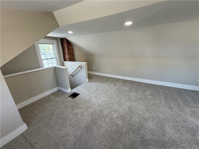 Building Photo - 1510 Huron Ave