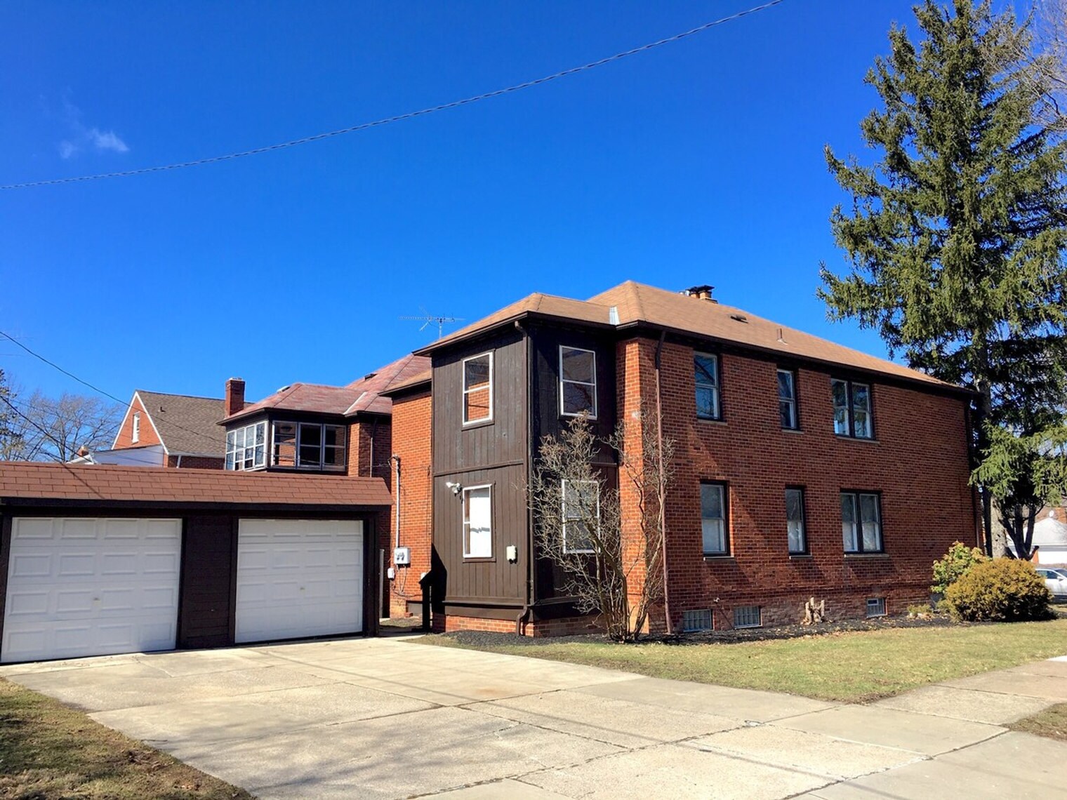 Building Photo - 2199 Cranston Rd