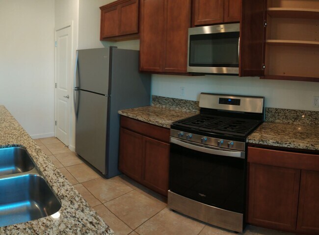 Building Photo - New Townhome in Great Community