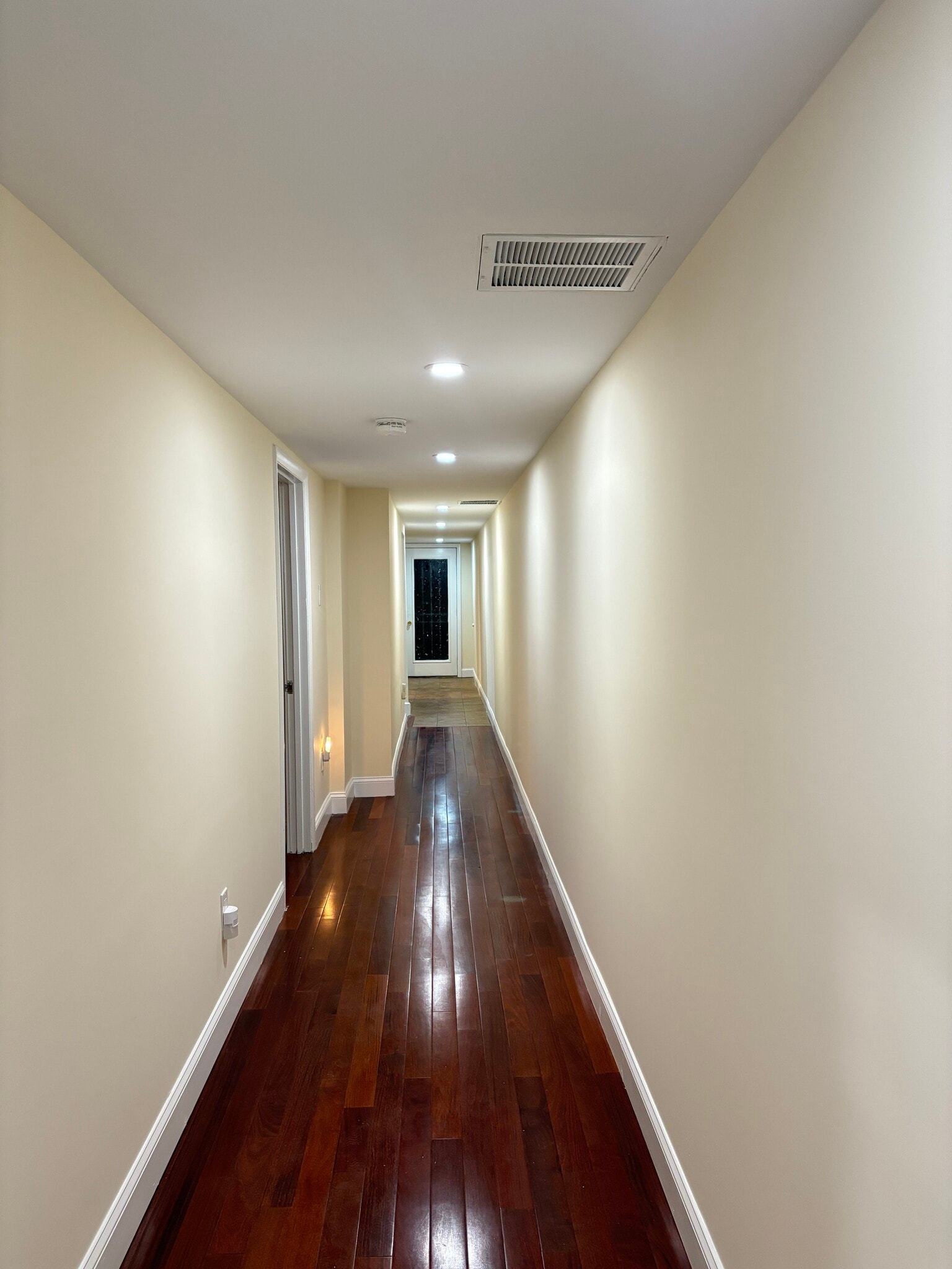 Building Photo - 1229 Girard St NW