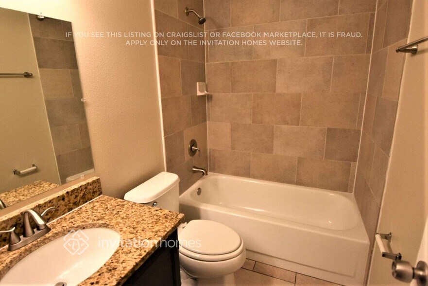 Building Photo - 10717 Brice Ct