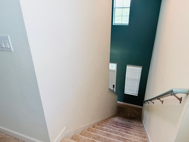 Building Photo - 4 Bed 2.5 Bath Single Family in Storey Lake