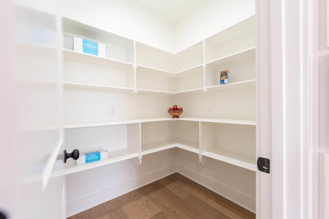 Building Photo - 141 Ridgeview Trl