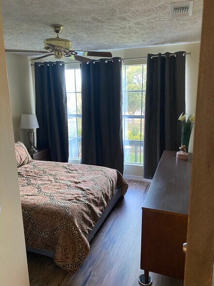 Building Photo - 5552 Georgia Ave