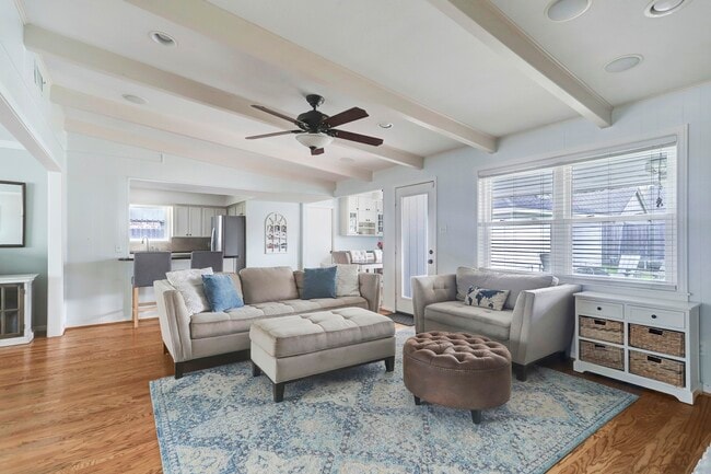 Building Photo - 12318 Woodthorpe Ln