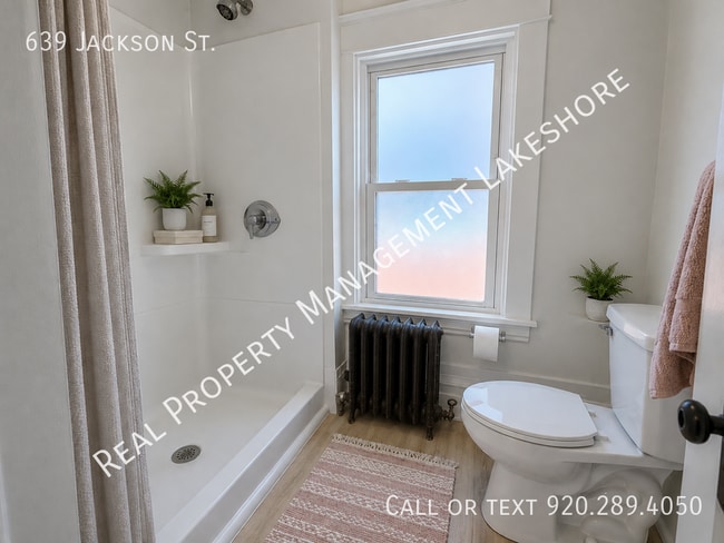 Building Photo - 639 Jackson St