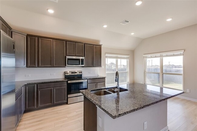 Building Photo - 7747 Merry Oaks Cv