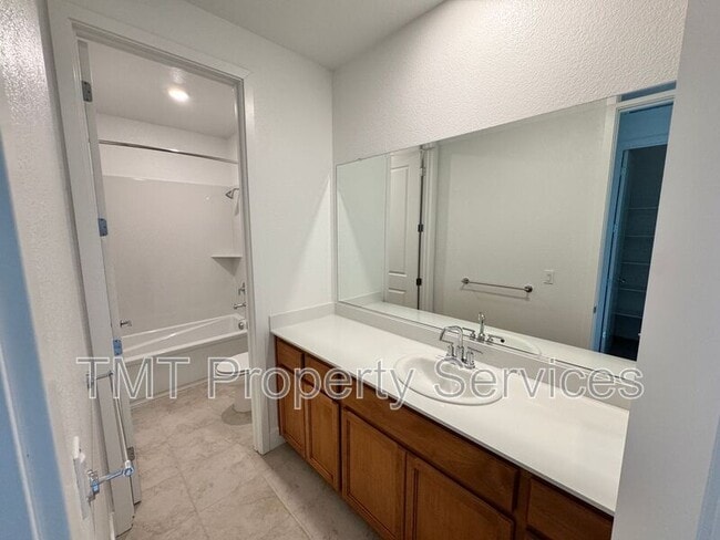 Building Photo - 10315 Marama Wy