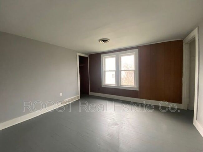 Building Photo - 1606/1608 W High St.