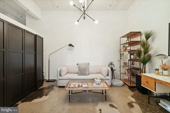Building Photo - 444 N 4th St