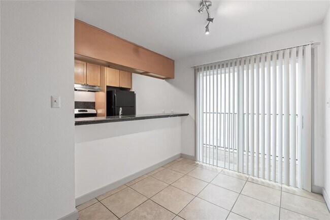 Building Photo - 1301 W Ben White Blvd