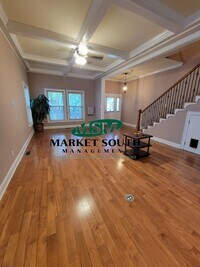 Building Photo - **REDUCED!!! Renovated Historic District!