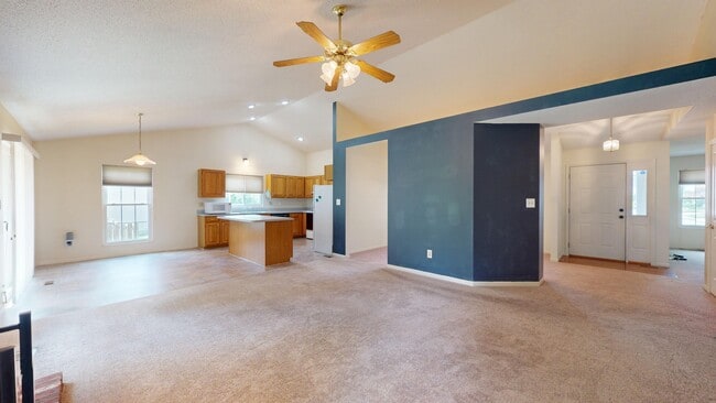 Building Photo - 1125 Butternut Ln