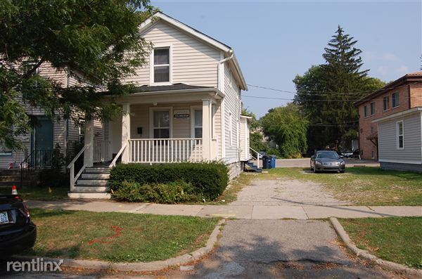 Primary Photo - 809 S Division St