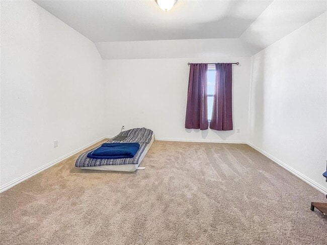 Building Photo - 114 Contrada Grace Ln