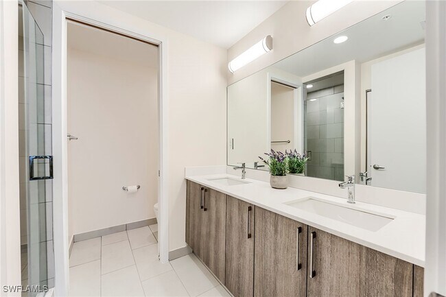 Building Photo - 26600 Rosewood Pointe Dr