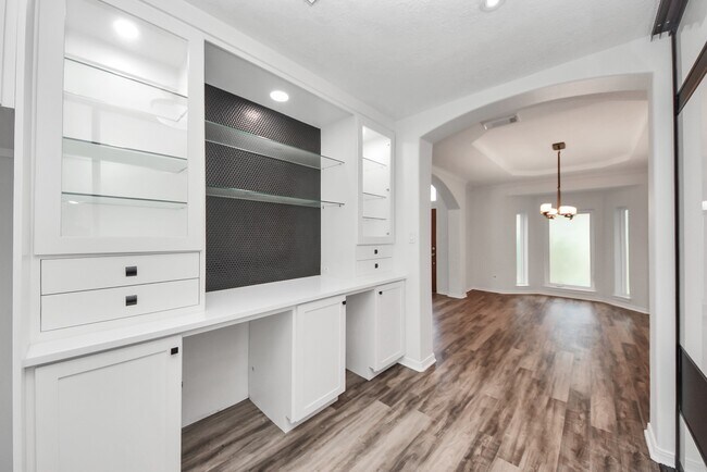 Building Photo - 11207 Satin Tail Ln